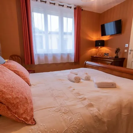 L'or Des Fontaines 10 Personnes Holiday home *