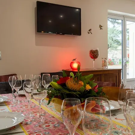 L'or Des Fontaines 10 Personnes * Troissy