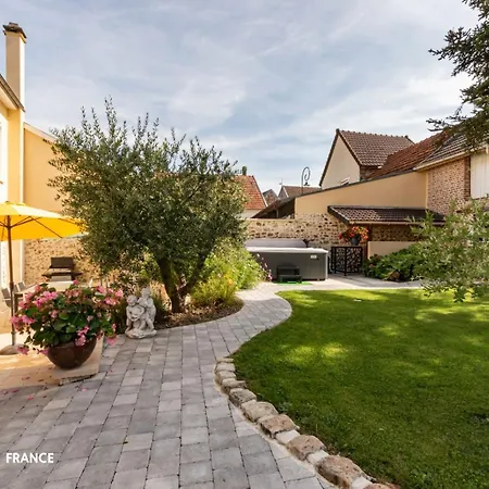 L'or Des Fontaines 10 Personnes Casa vacanze