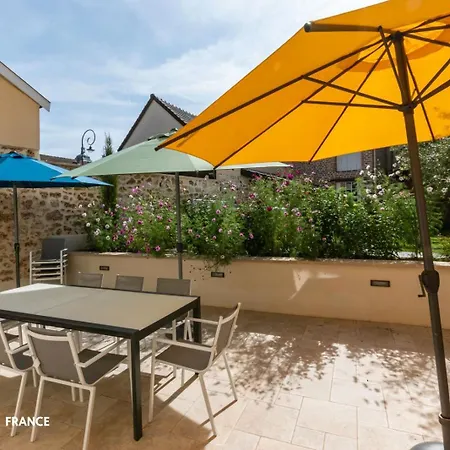 L'or Des Fontaines 10 Personnes Troissy